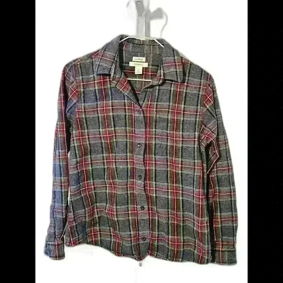 L.L.Bean Relaxed Fit Flannel Shirt - XS - Cozy and Stylish - Picture 1 of 5